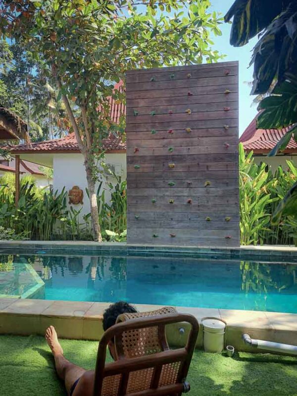 Tristan Balme Travel 1 24 Twinys