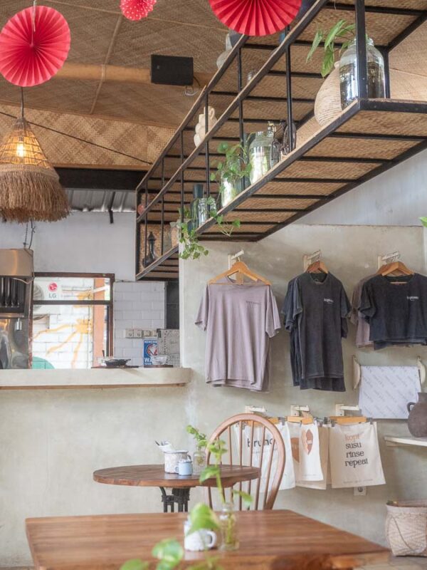 Tristan Balme Travel Best cafe on gili air 1