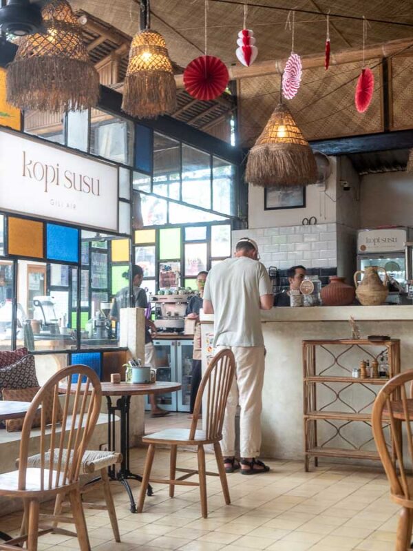Tristan Balme Travel Best cafe on gili air 2