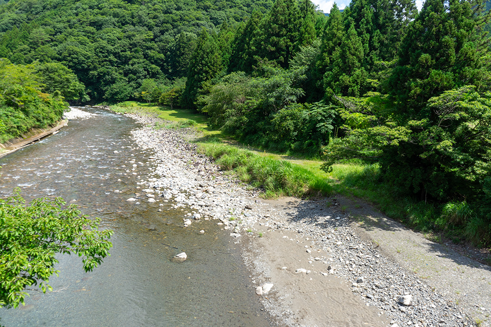 Riverside camping area at Iris Park near Chikatsuyu